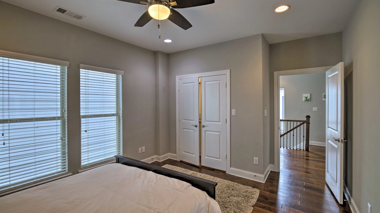Photo of Bedroom in Shady Acres