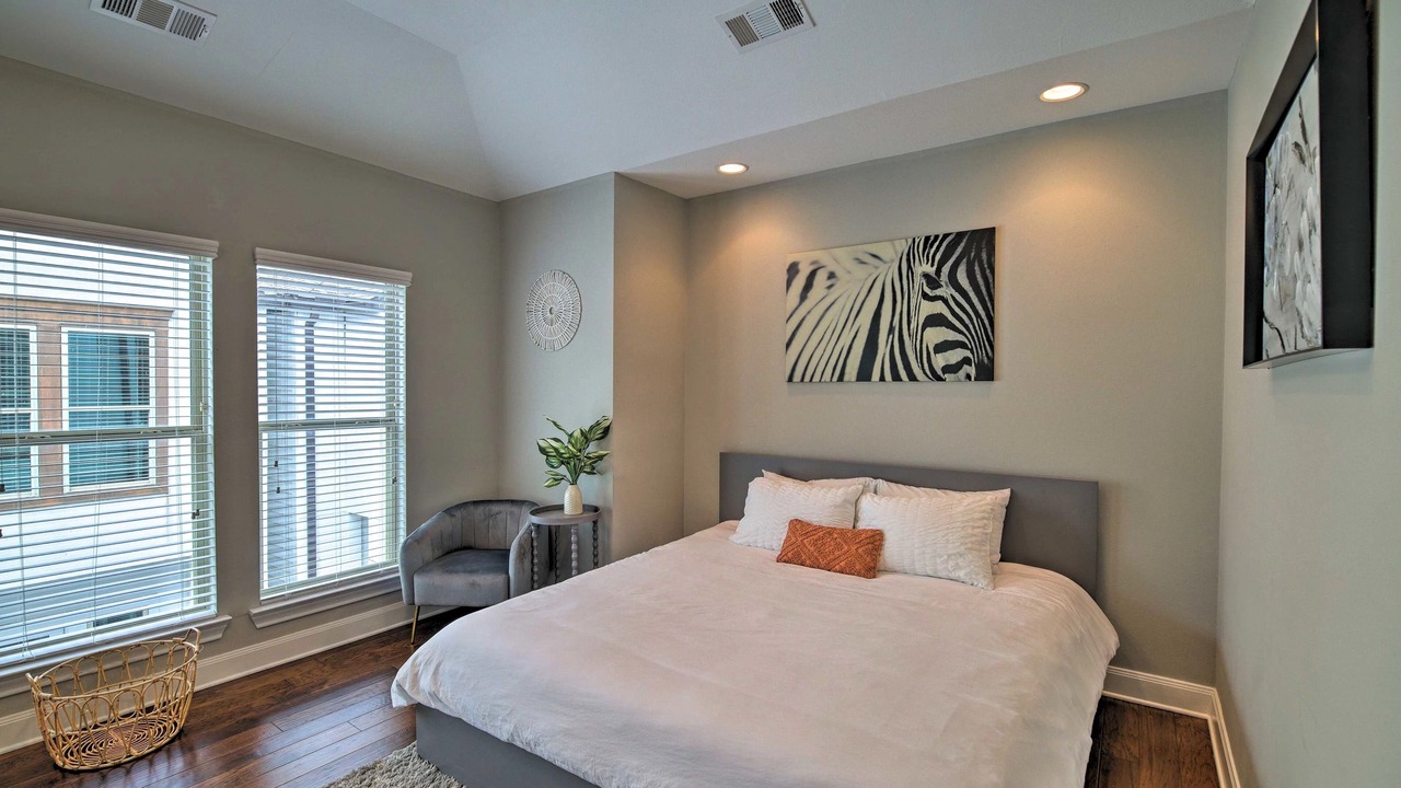Photo of Bedroom in Shady Acres