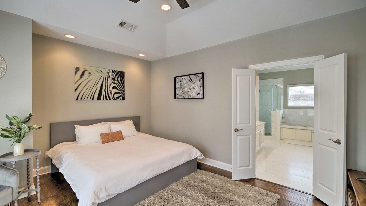 Photo of Bedroom in Shady Acres