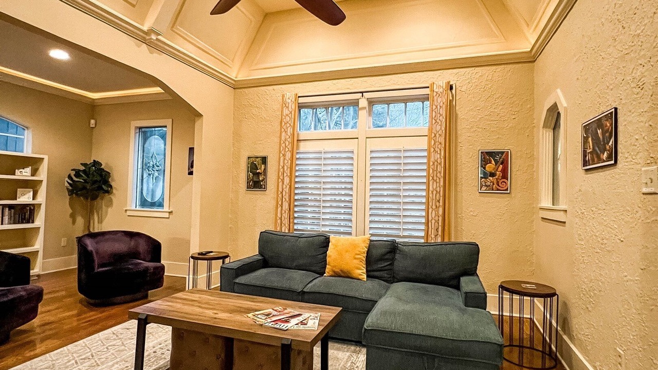 Photo of Bedroom in Midtown