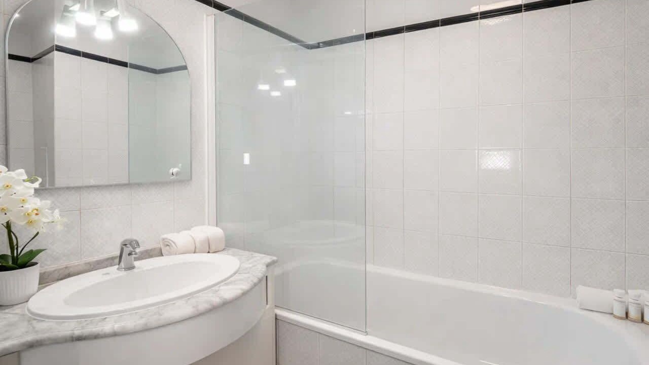 Photo of Bathroom in Les Halles