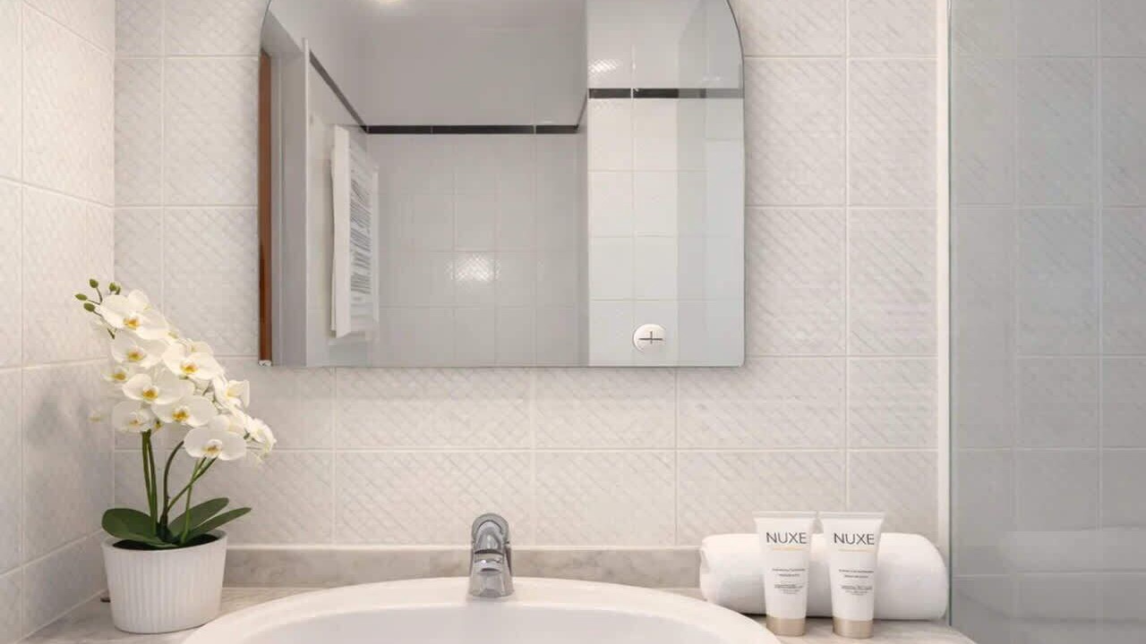 Photo of Bathroom in Les Halles