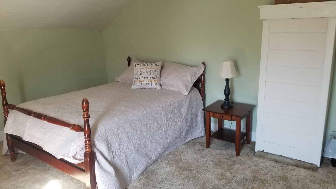 Photo of Bedroom in West Eaton