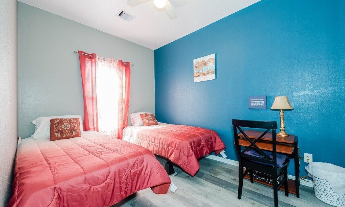 Photo of Bedroom in Northeast Houston