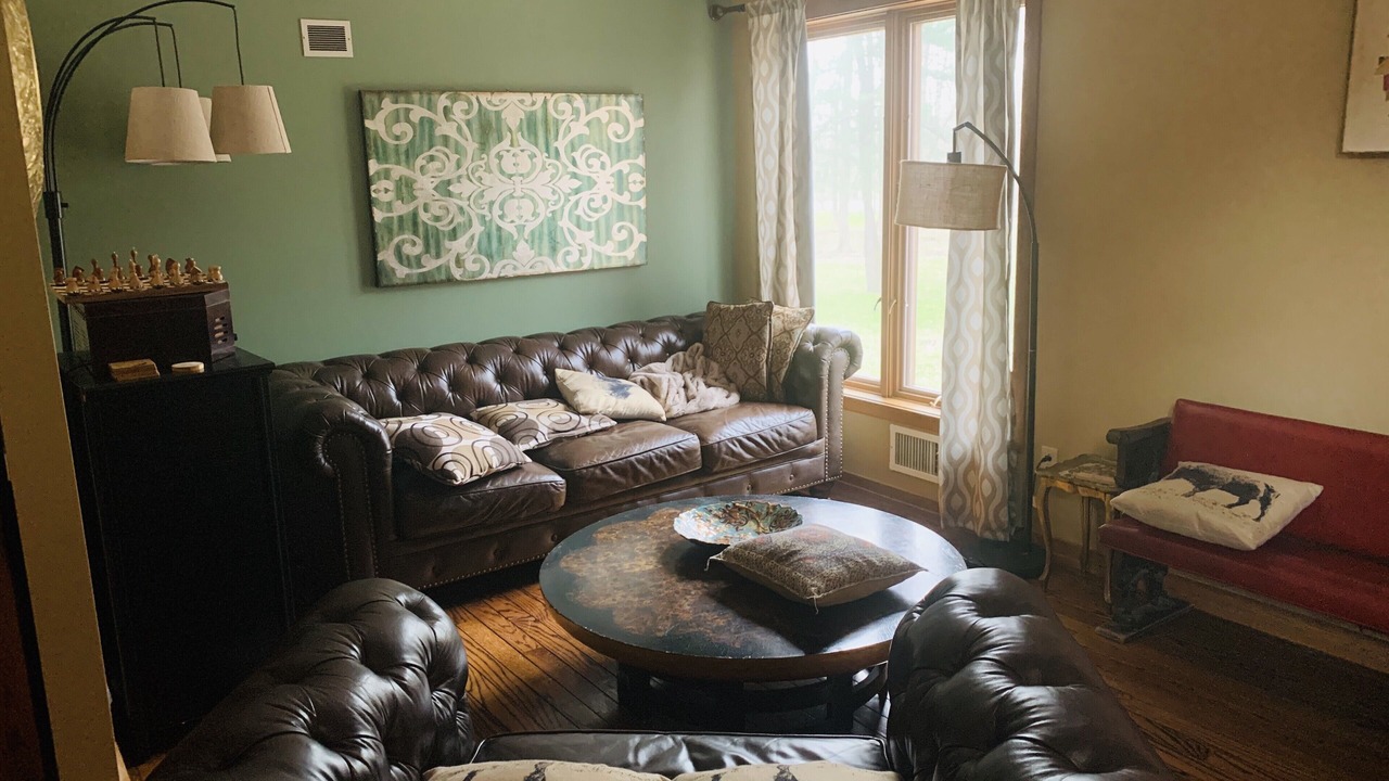 Photo of Livingroom in Orchard Park