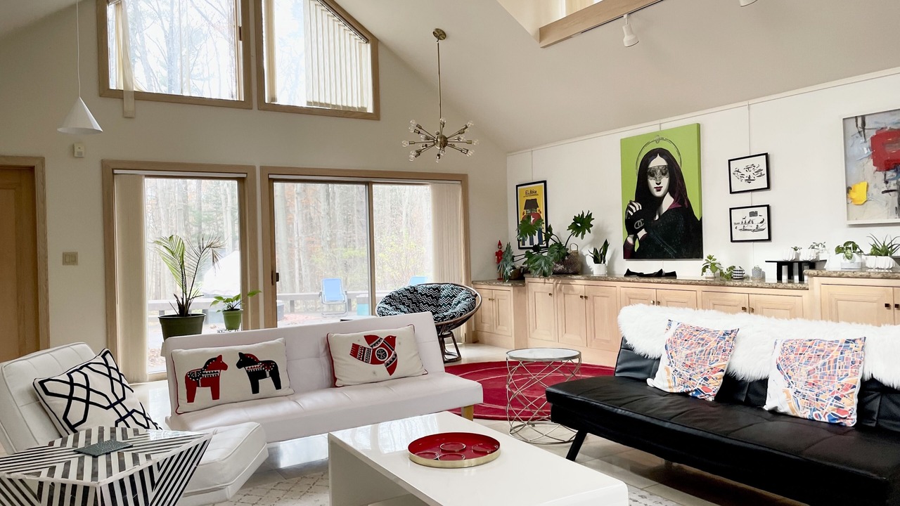 Photo of Livingroom in Orchard Park