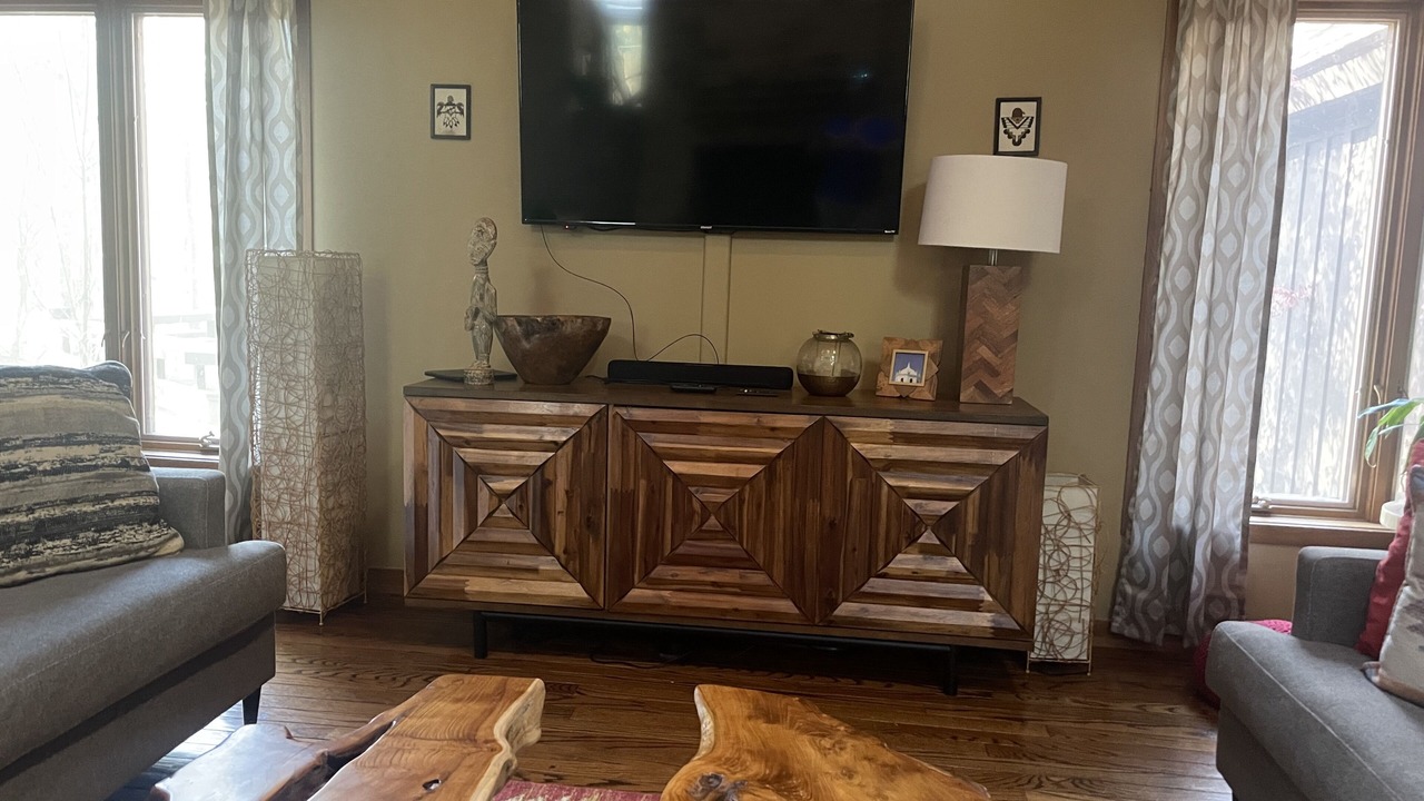 Photo of Livingroom in Orchard Park