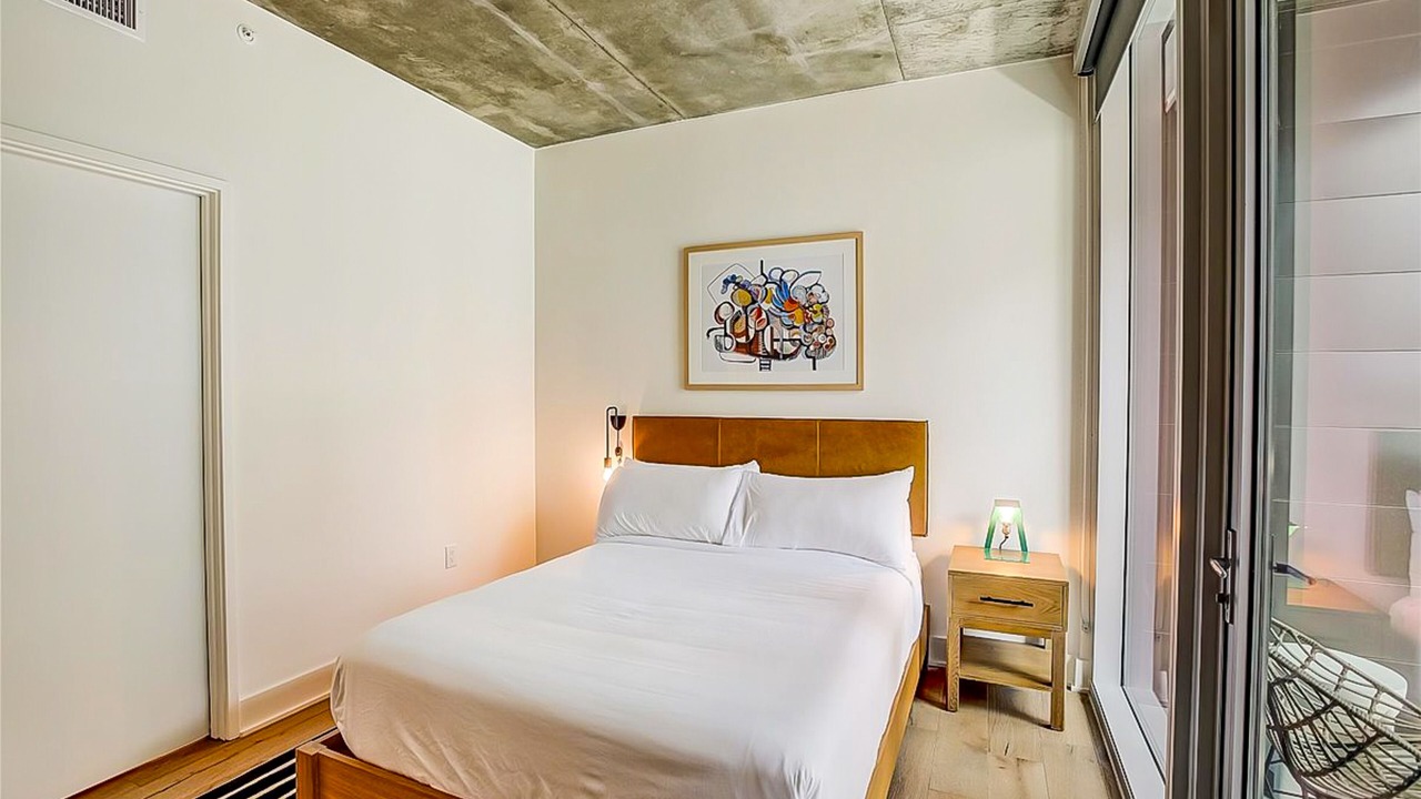 Photo of Bedroom in Rainey Street Historic District