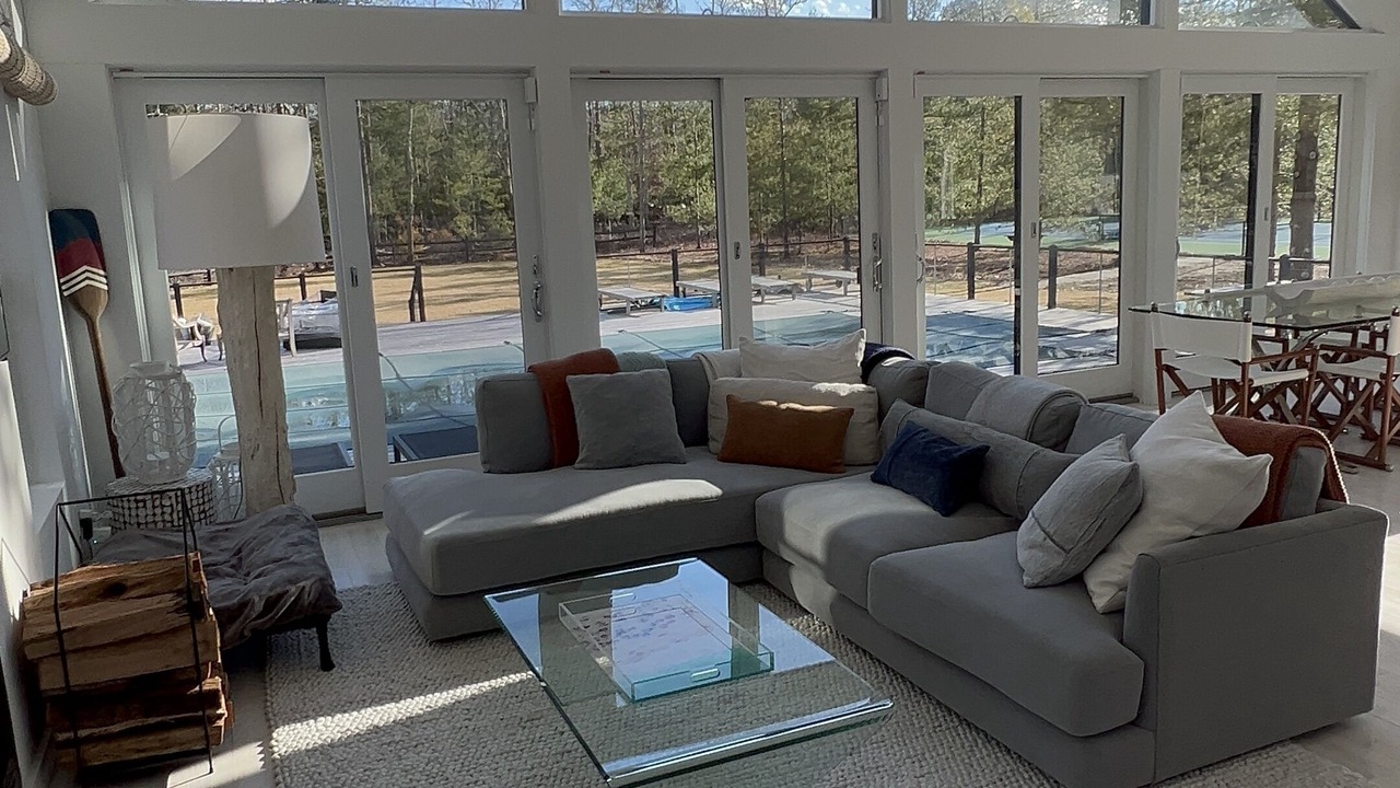 Photo of Livingroom in East Hampton