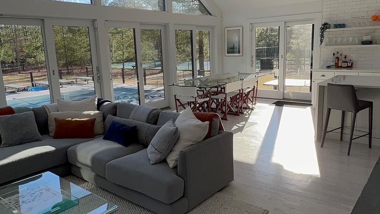 Photo of Livingroom in East Hampton
