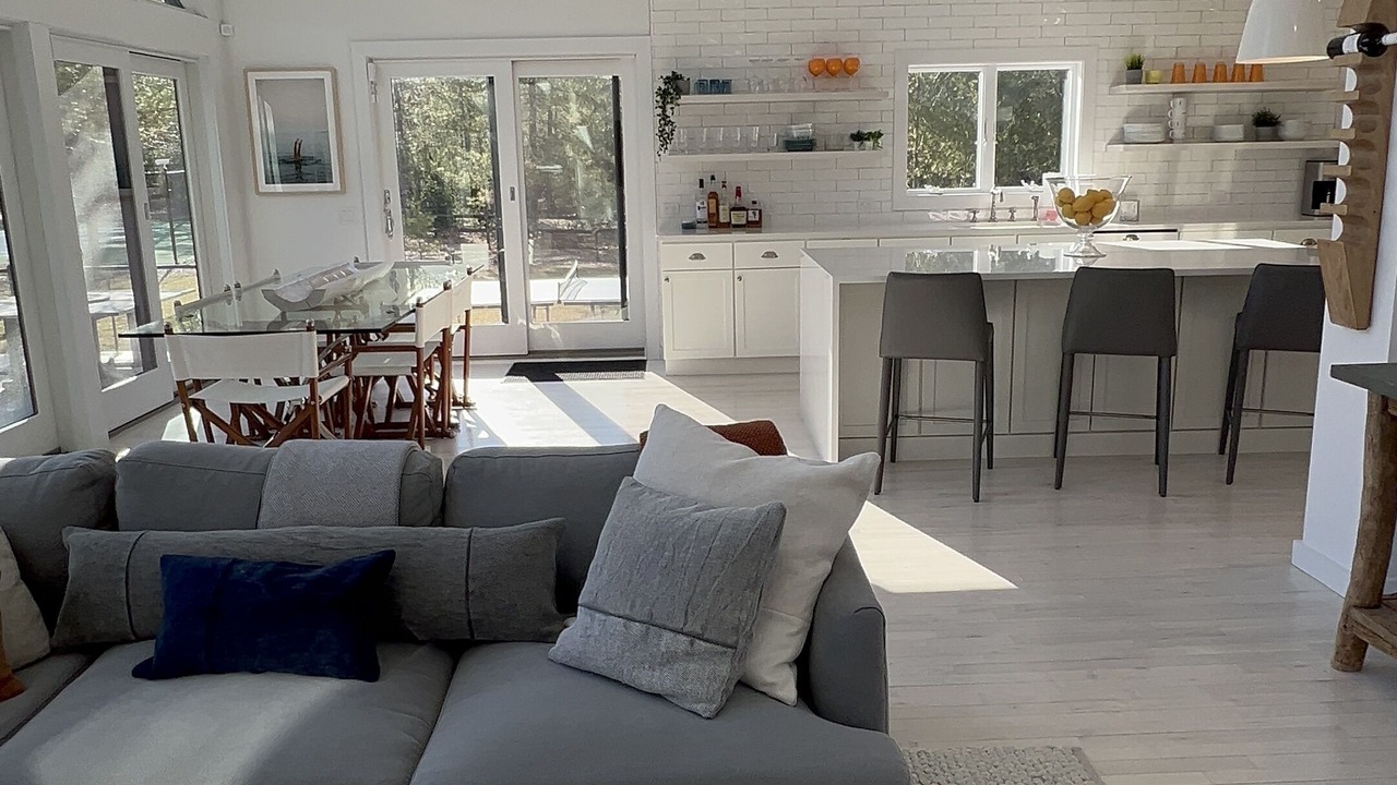 Photo of Livingroom in East Hampton