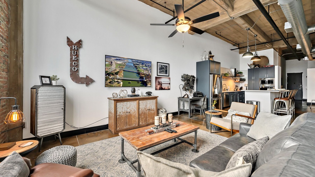 Photo of Livingroom in Brazos