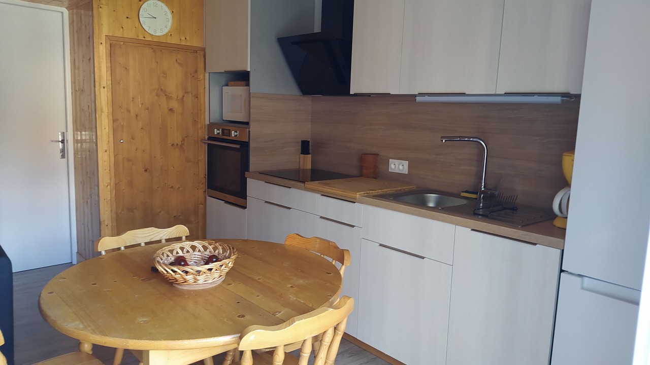 Photo of Kitchen in Pyrenees 2000