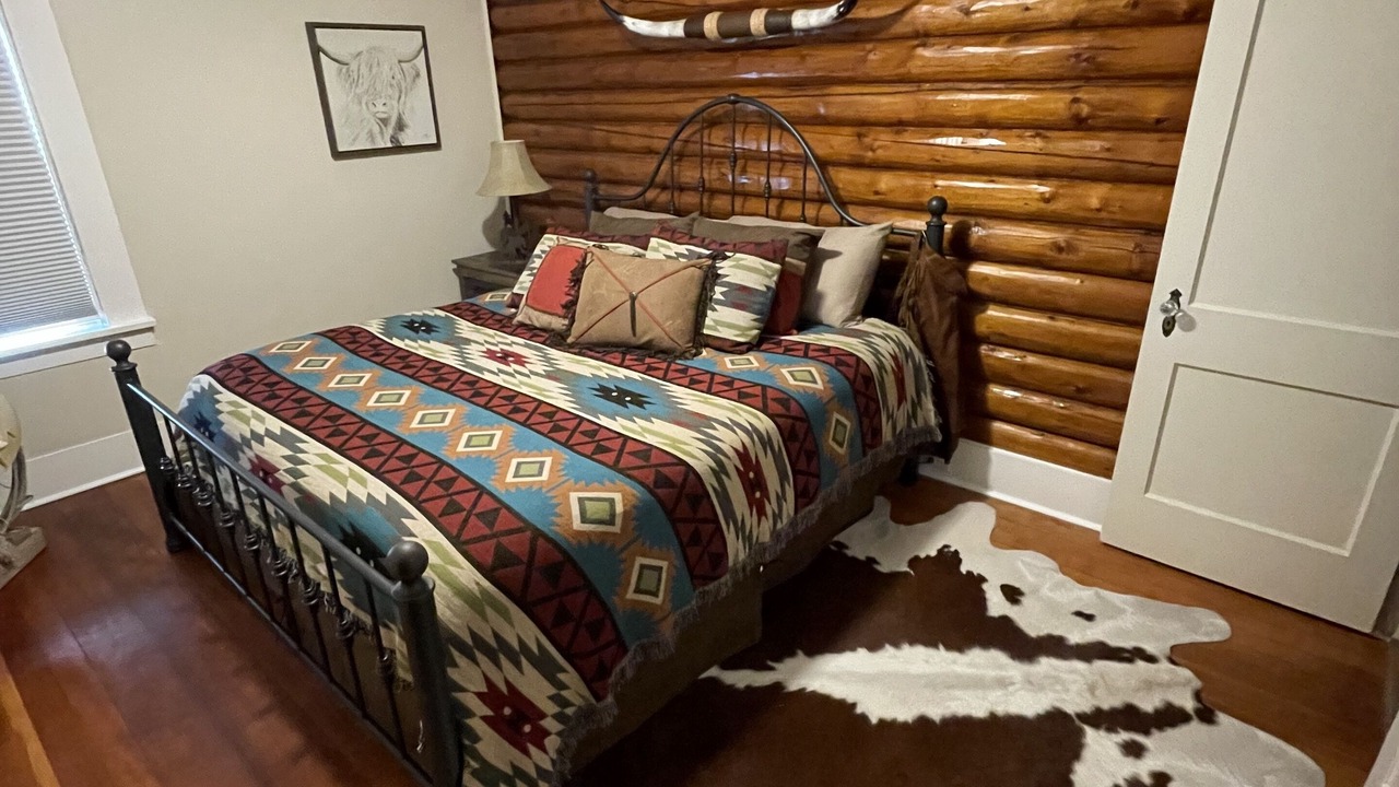 Photo of Bedroom in Buffalo