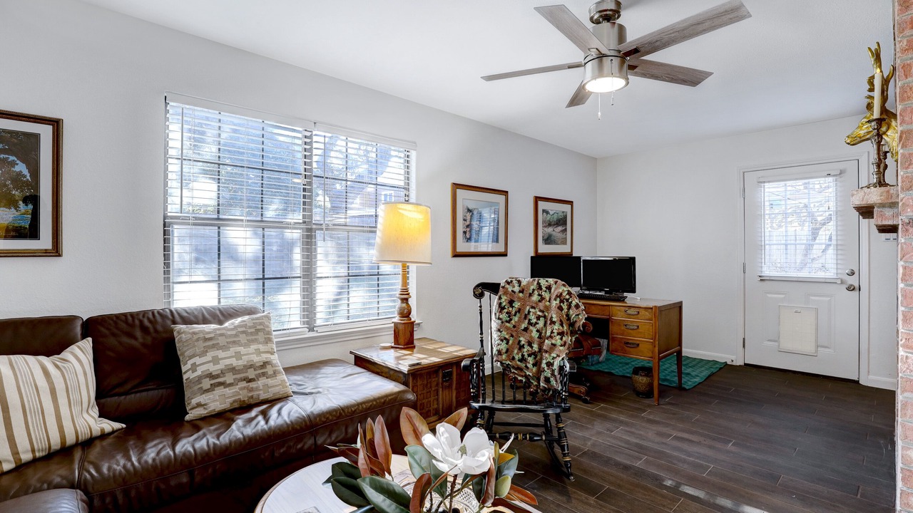 Photo of Livingroom in North San Antonio - SAT