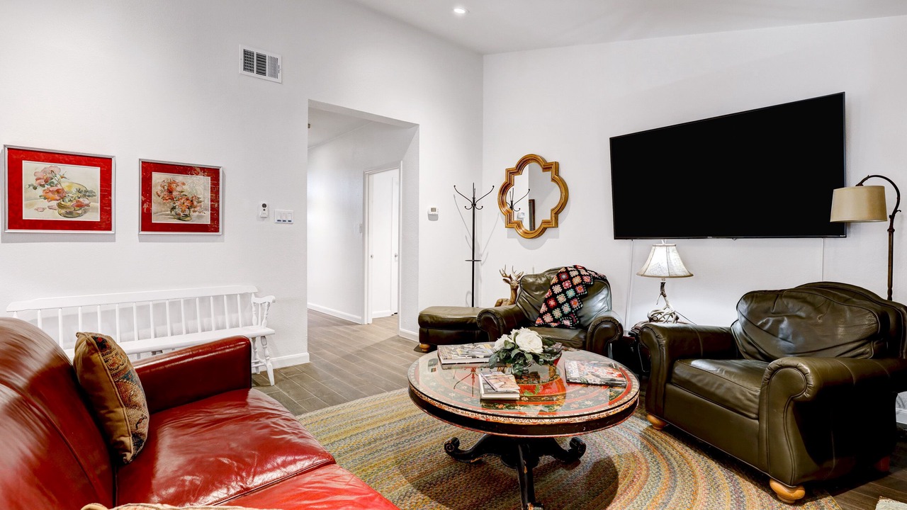 Photo of Livingroom in North San Antonio - SAT