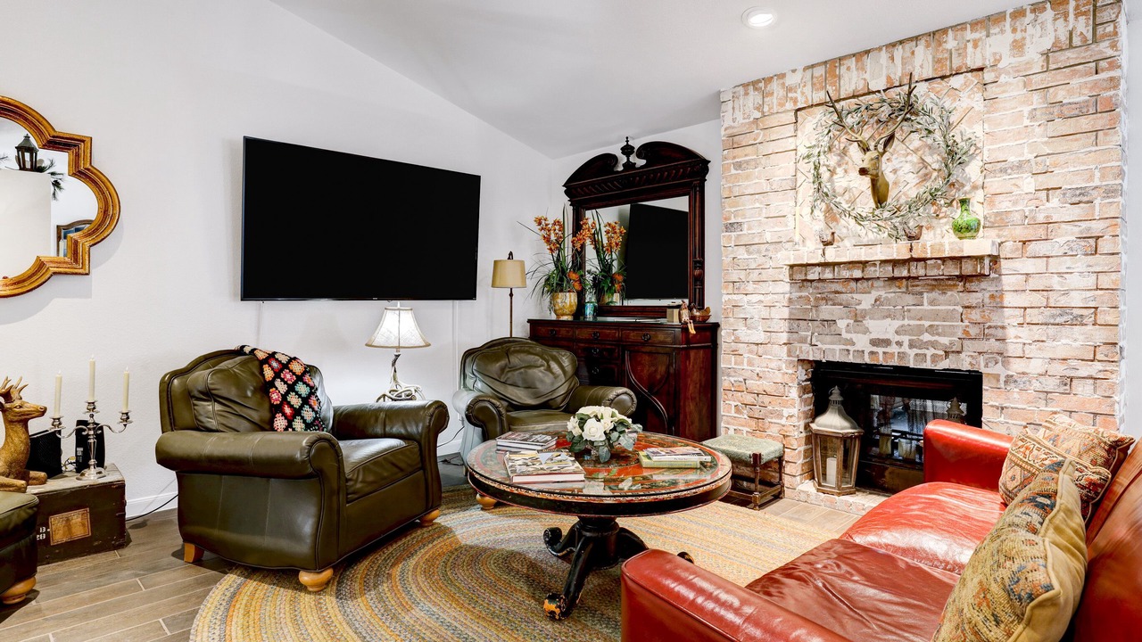 Photo of Livingroom in North San Antonio - SAT