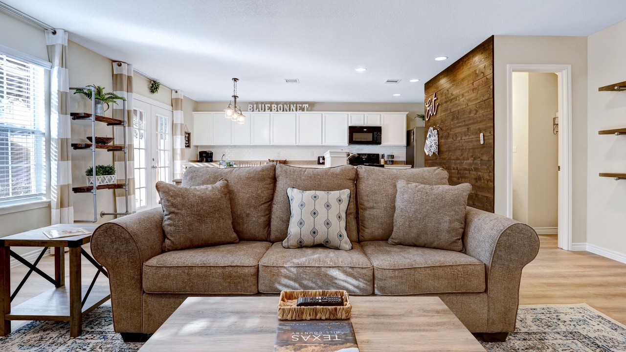 Photo of Livingroom in Wetmore