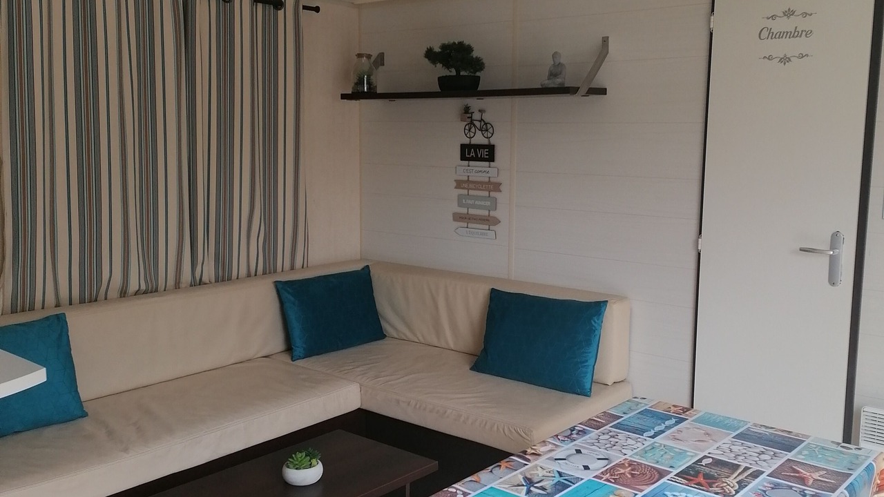 Photo of Livingroom in La Roque-d'Antheron