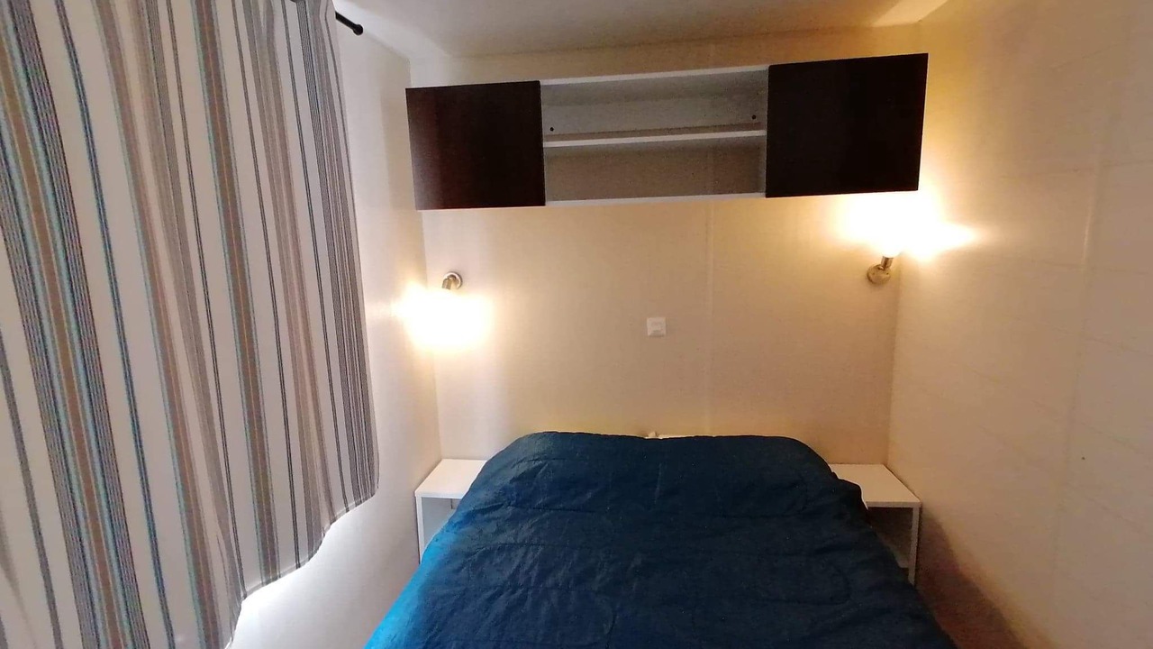 Photo of Bedroom in La Roque-d'Antheron