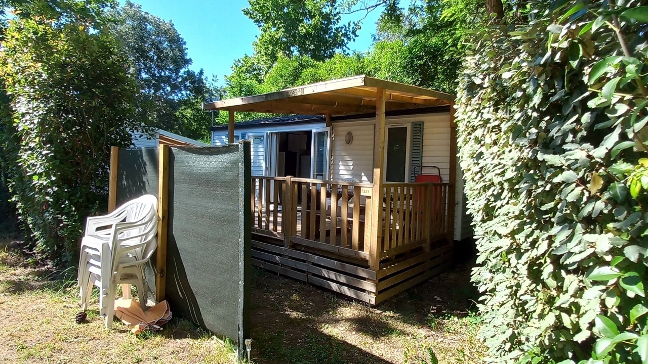 Photo of Outdoor in La Roque-d'Antheron