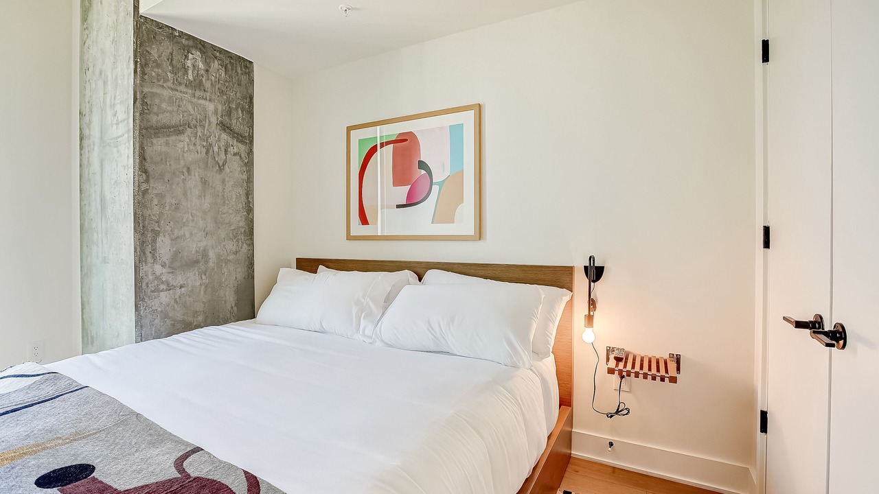 Photo of Bedroom in Rainey Street Historic District