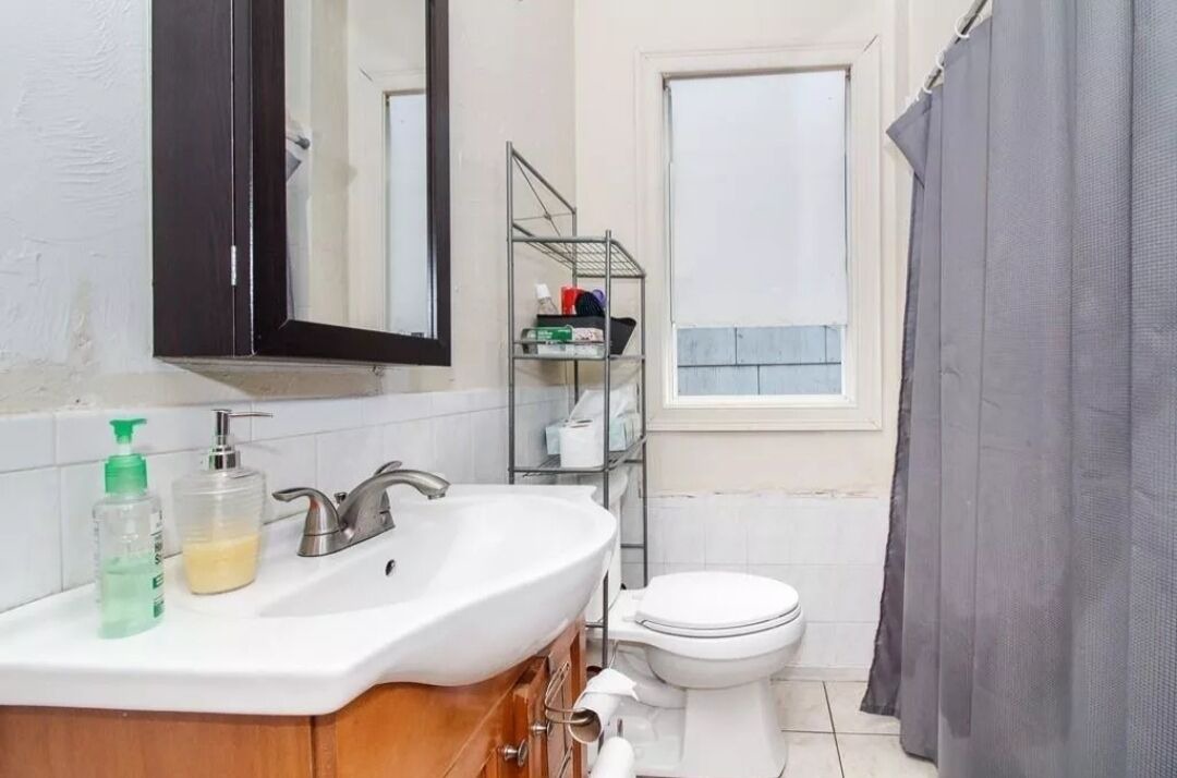 Photo of Bathroom in Hyde Square