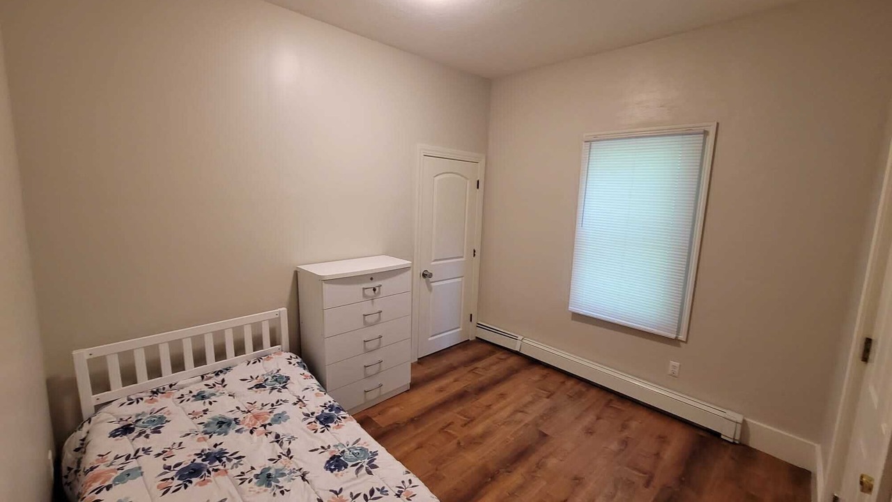Photo of Bedroom in Hyde Square