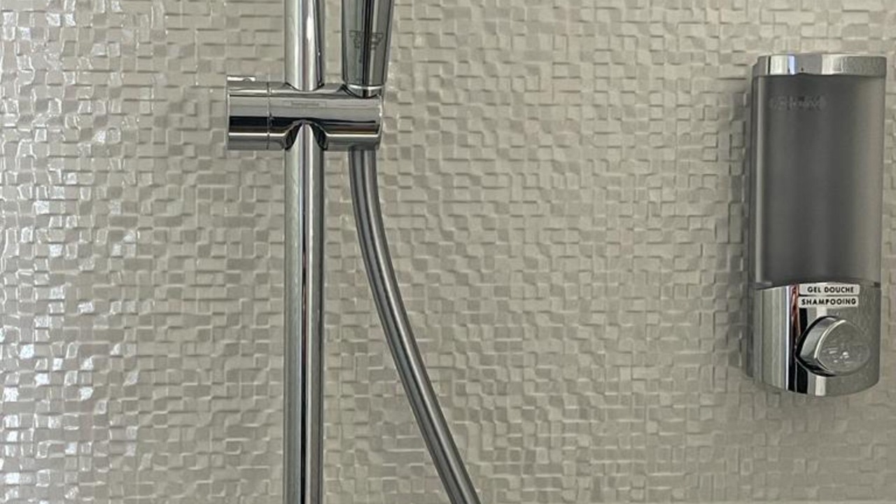Photo of Bathroom in Cholet