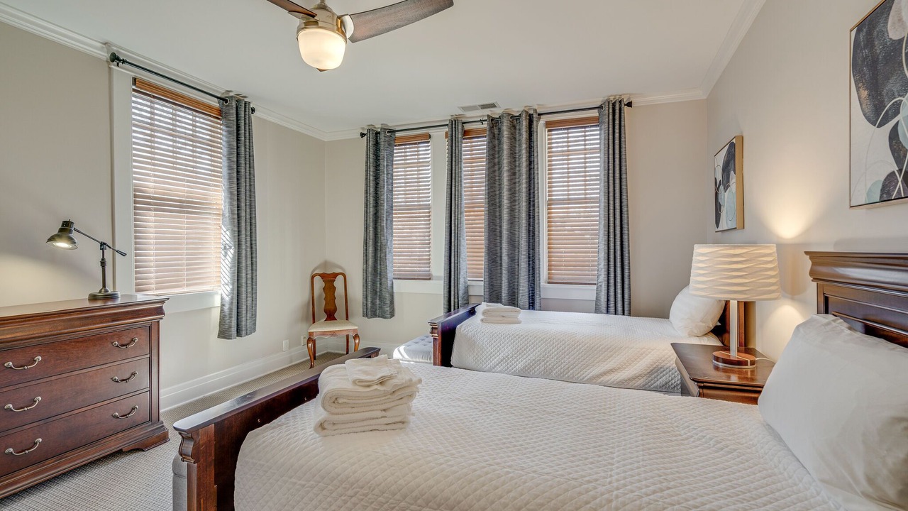Photo of Bedroom in Music Row