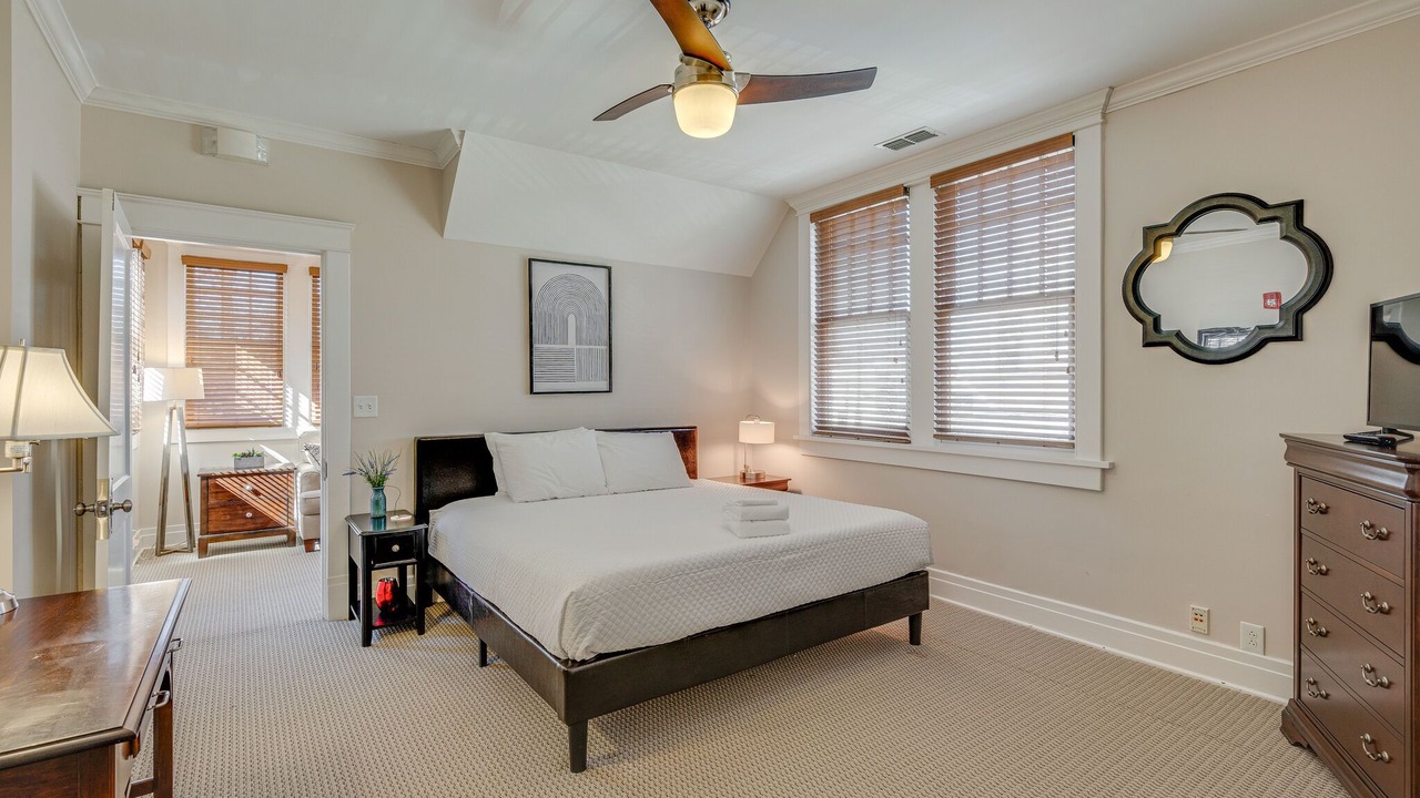 Photo of Bedroom in Music Row