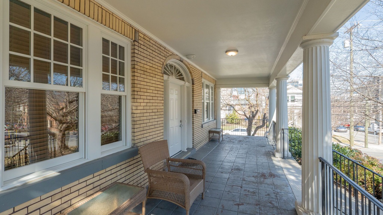 Photo of Patio Balcony in Music Row