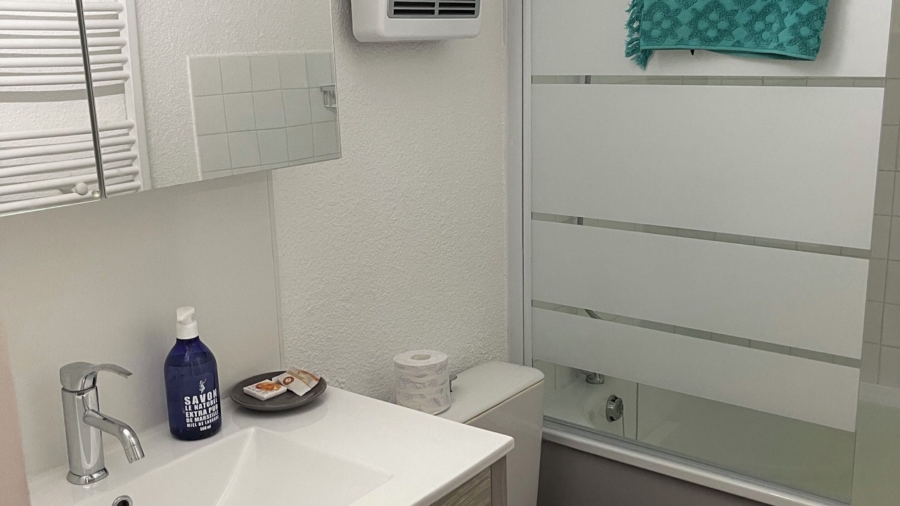 Photo of Bathroom in Fitou