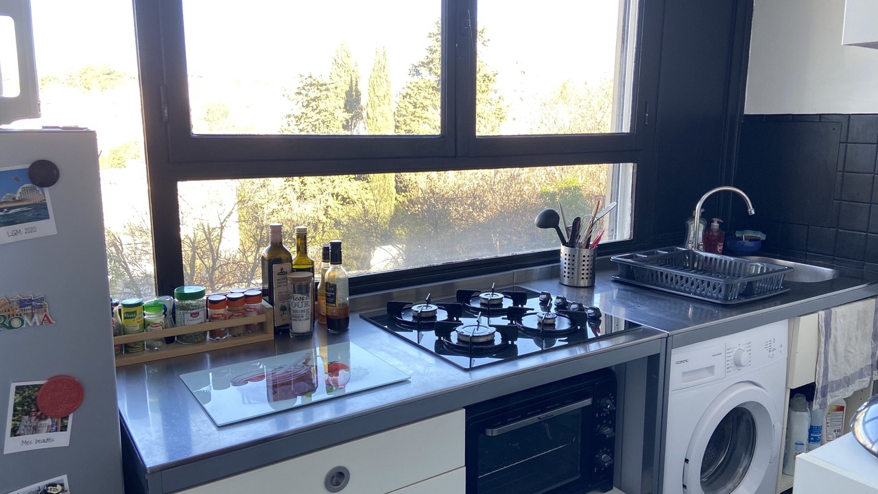 Photo of Kitchen in Residence Las Rebes Batiment