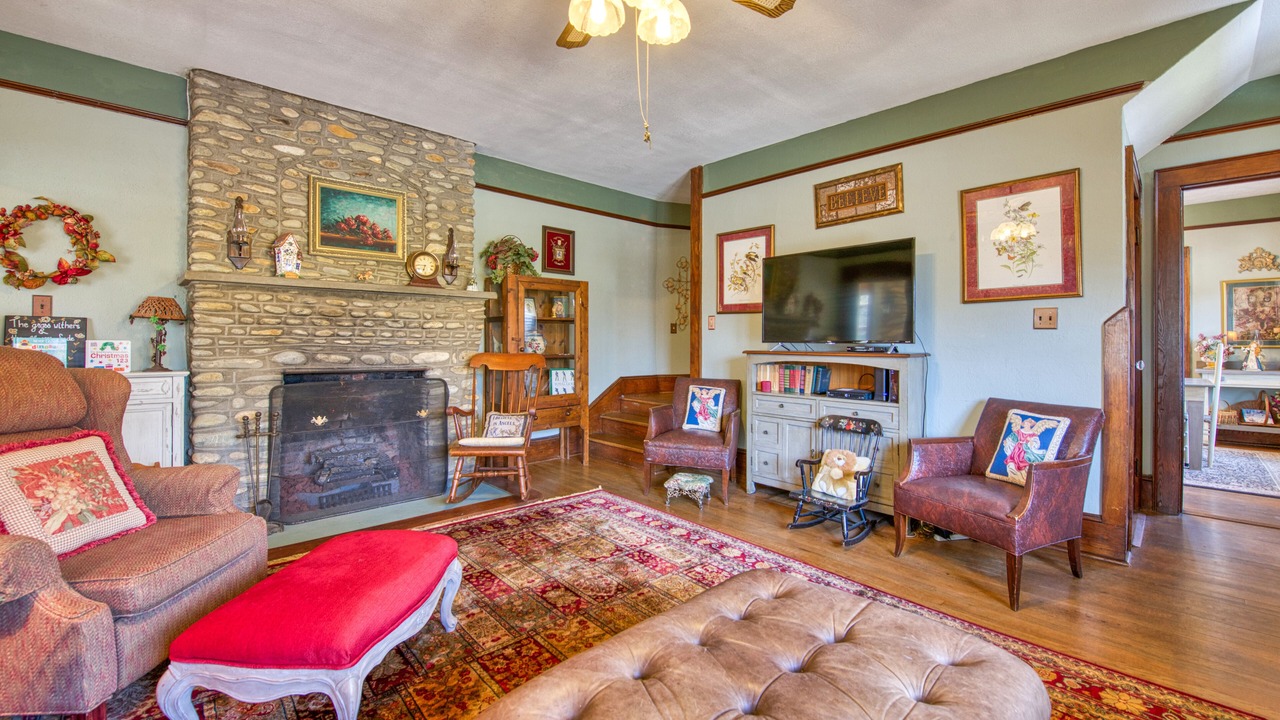 Photo of Livingroom in Lake Junaluska