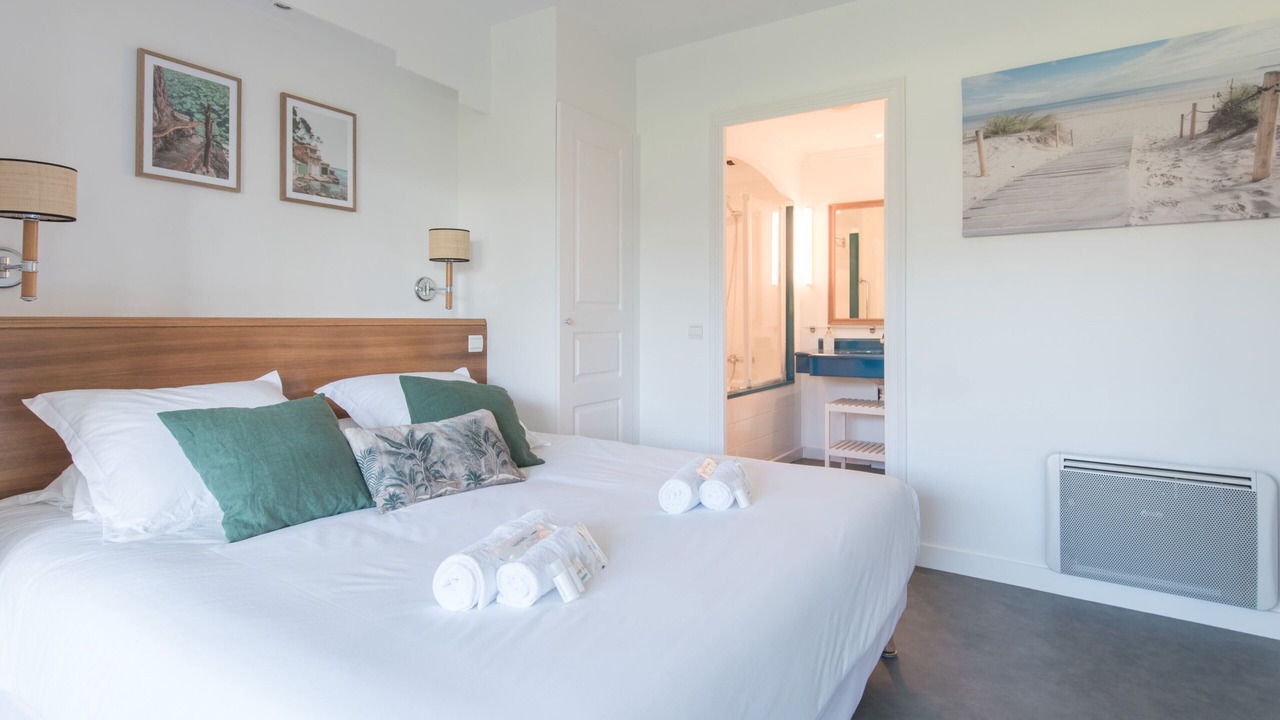 Photo of Bedroom in Saint-Andre-des-Eaux