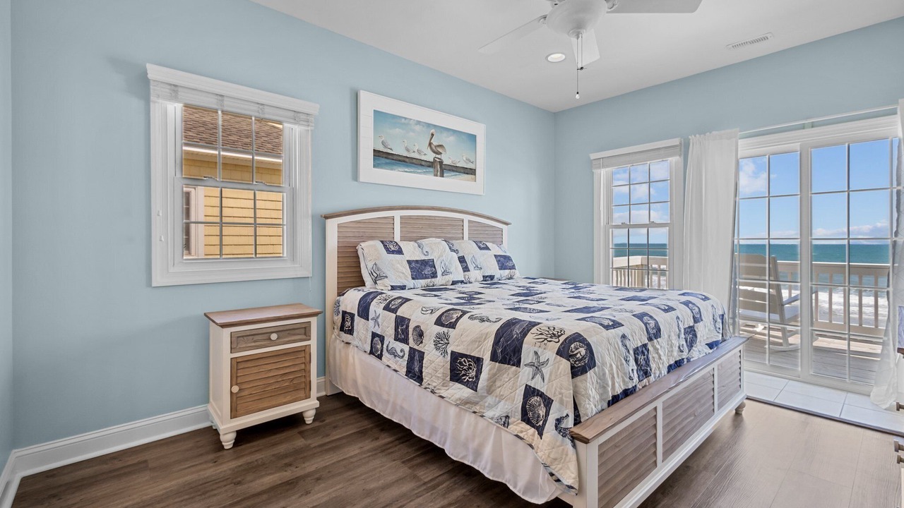 Photo of Bedroom in North Topsail Beach