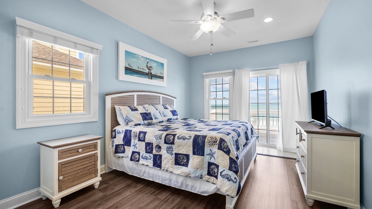 Photo of Bedroom in North Topsail Beach