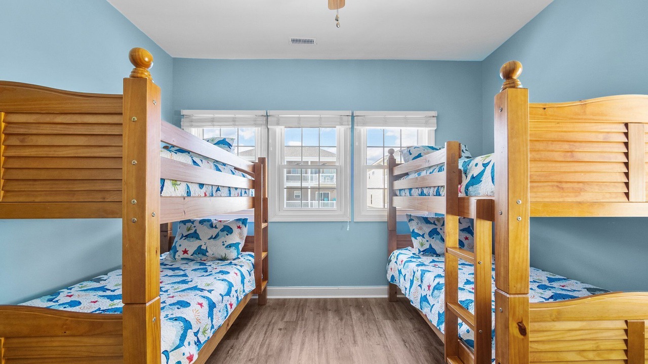 Photo of Bedroom in North Topsail Beach