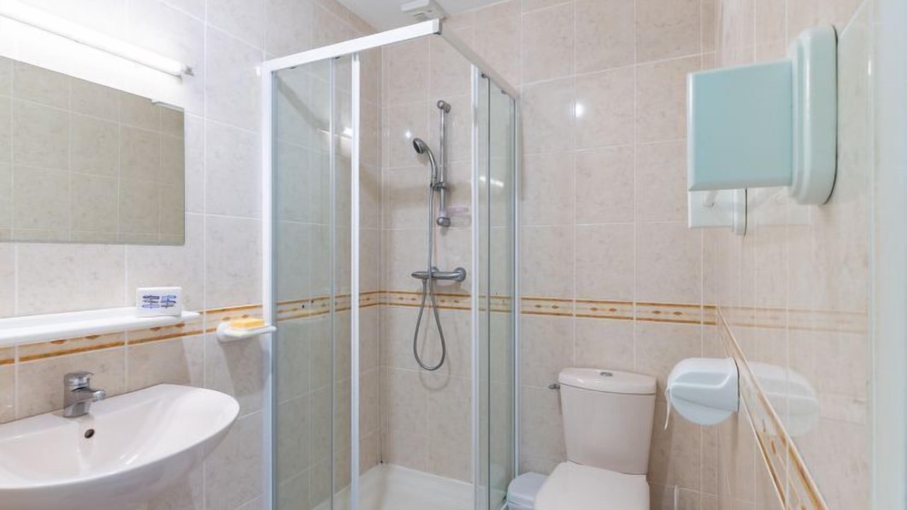 Photo of Bathroom in Plougonvelin