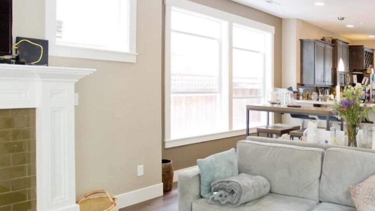 Photo of Livingroom in Alberta