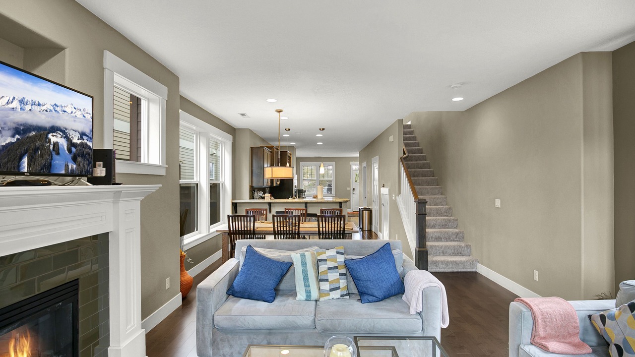 Photo of Livingroom in Alberta