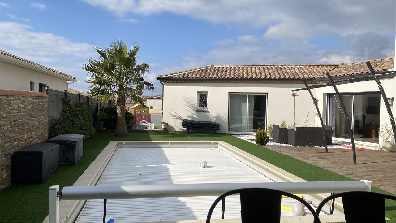 Photo of Outdoor in Saint-Genies-de-Fontedit