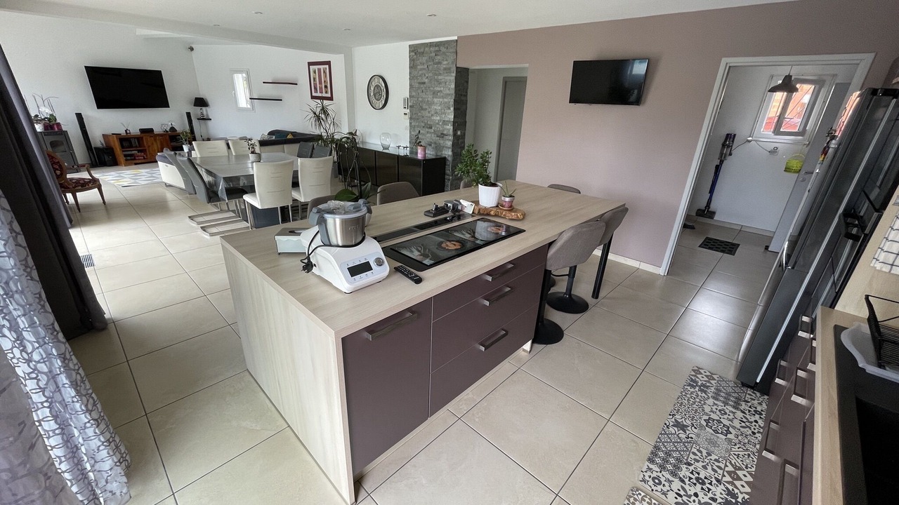 Photo of Kitchen in Saint-Genies-de-Fontedit