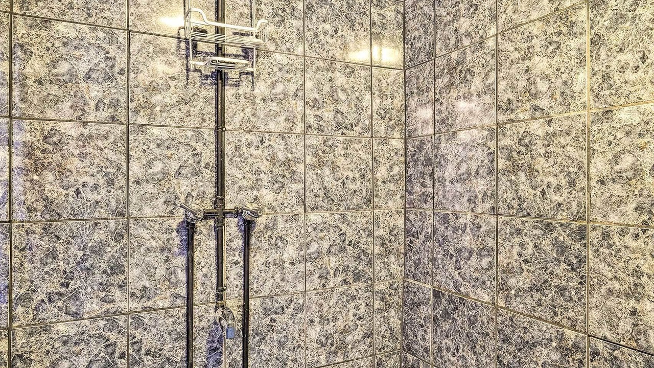 Photo of Bathroom in Eureka Springs Historic District