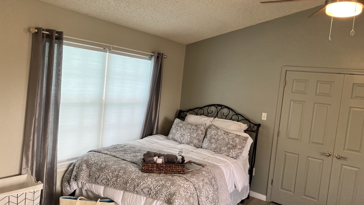 Photo of Bedroom in Ono Island