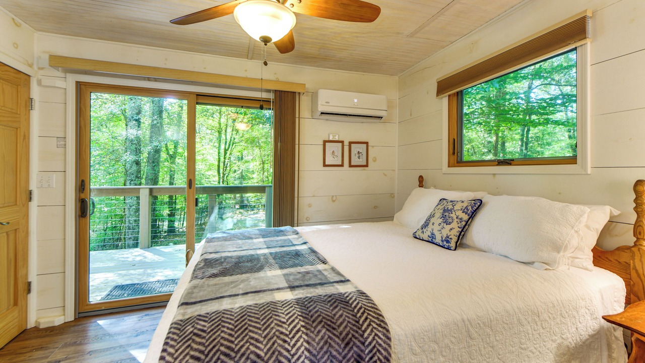 Photo of Bedroom in Howard