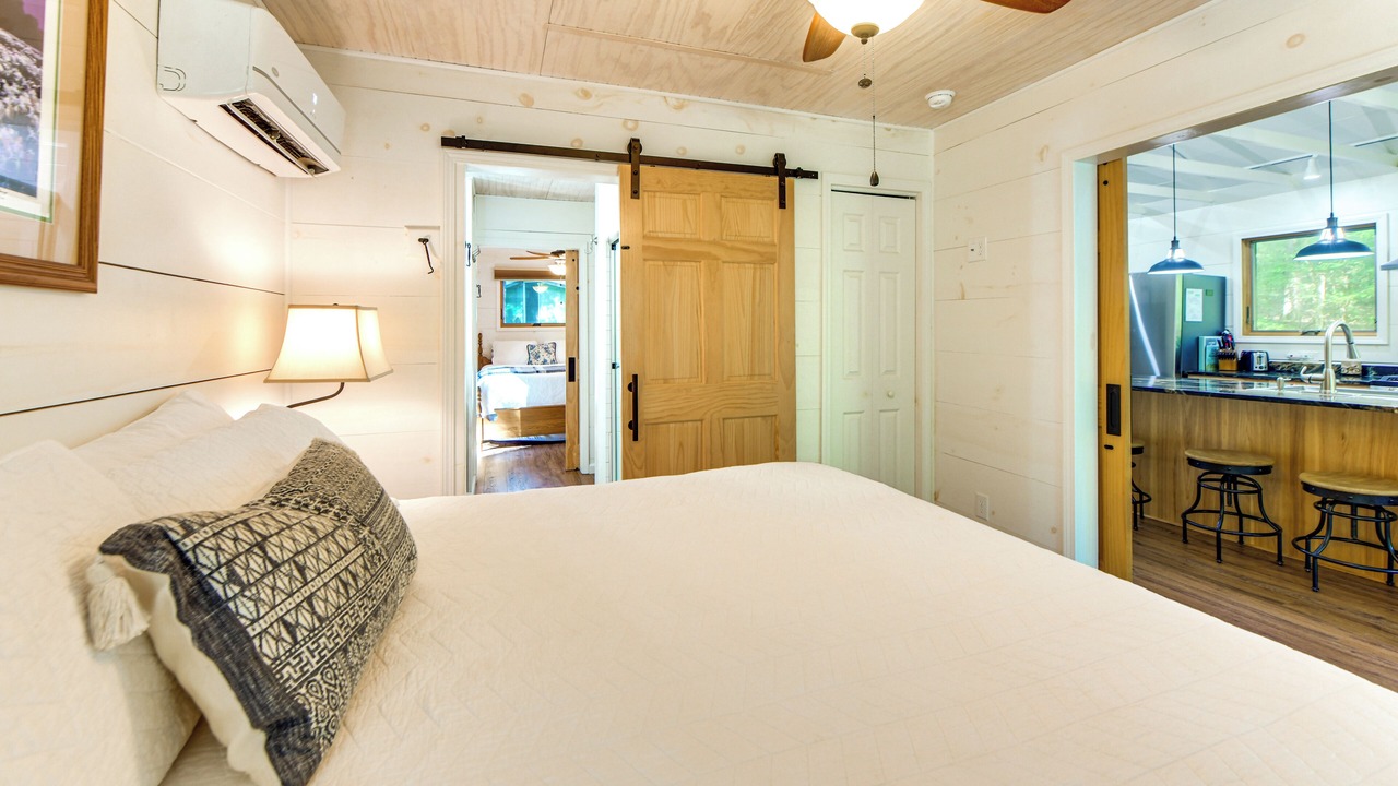 Photo of Bedroom in Howard