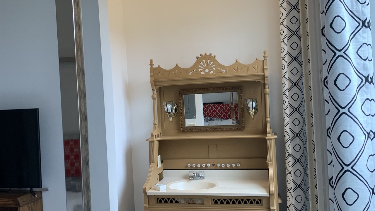 Photo of Others in Robinson