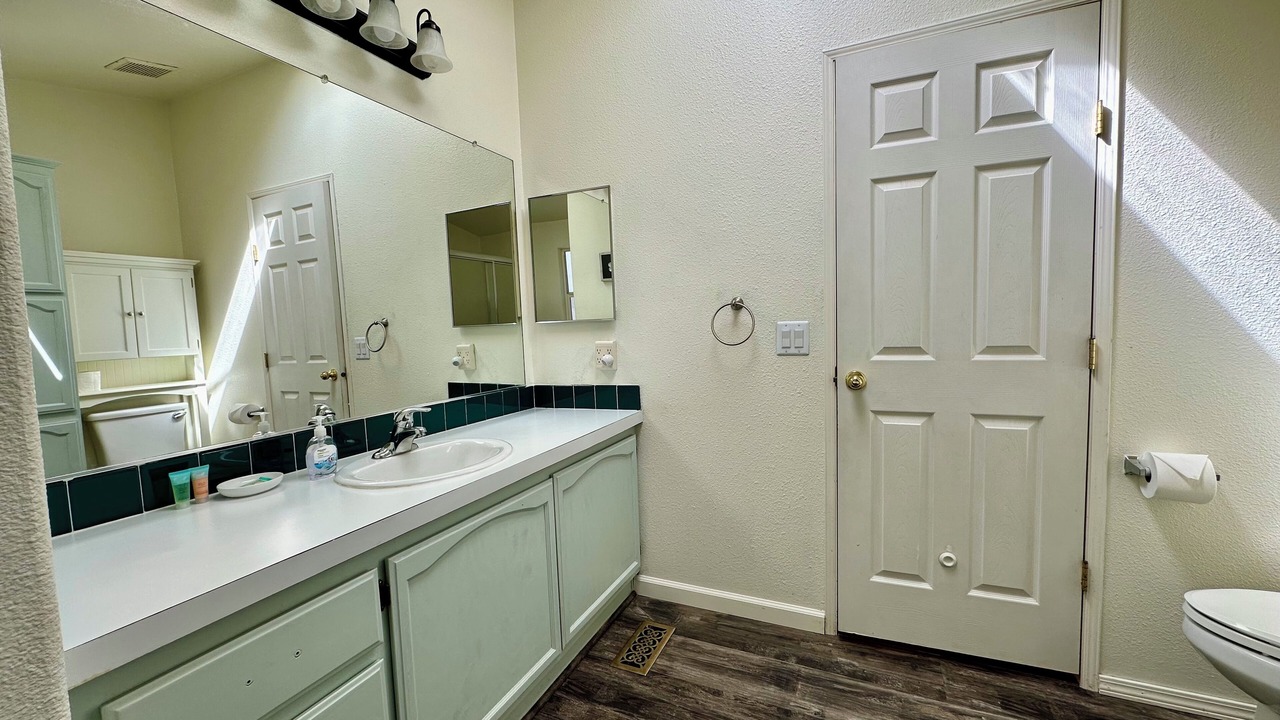 Photo of Others in Tracy